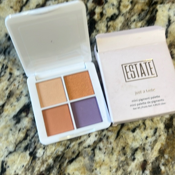 🕷🌙Peach Punch Estate Just a Taste Mini Palette - Picture 2 of 9